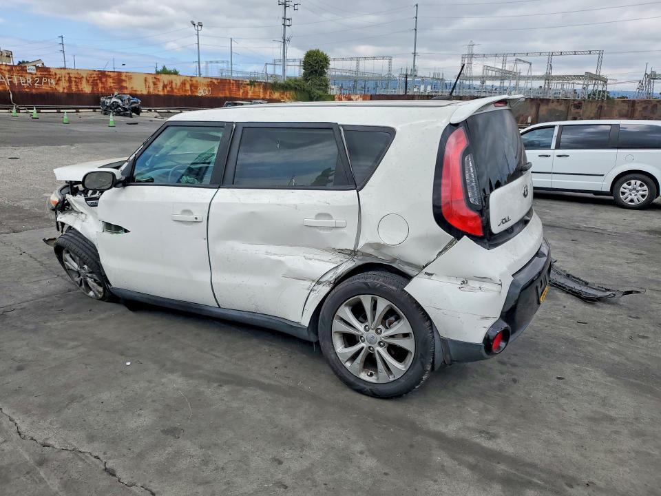 KNDJP3A58G7323032 2016 KIA SOUL photo no. 2