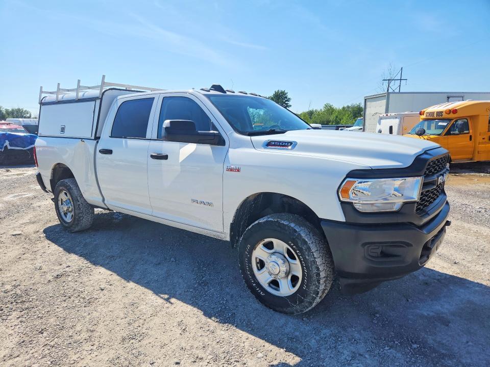 2020 RAM 3500 TRADESMAN — Фото 4 из 13