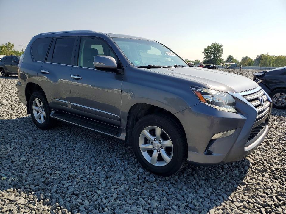 2016 LEXUS GX 460 — Фото 4 из 13