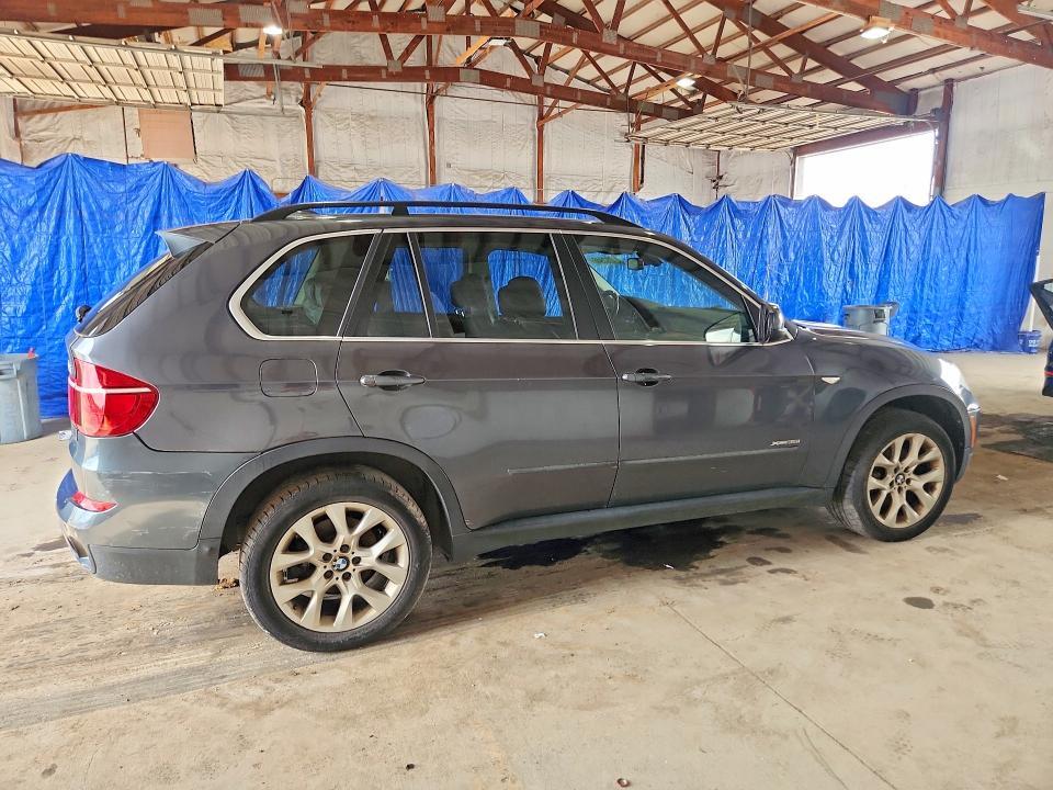 2013 BMW X5 XDRIVE35I — Фото 3 из 13