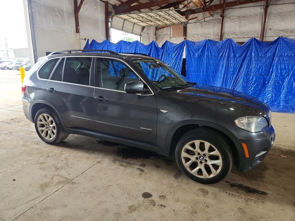 2013 BMW X5 XDRIVE35I — Фото 4 из 13
