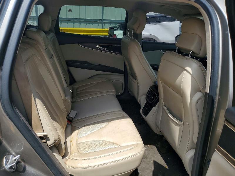 2016 LINCOLN MKX SELECT — Фото 11 из 13
