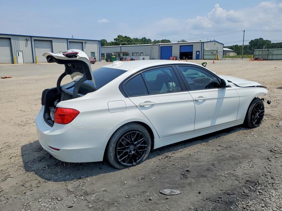 2013 BMW 328 I — Фото 3 из 12