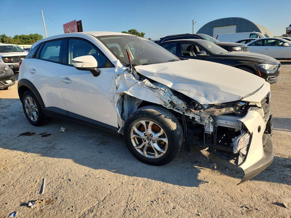 2016 MAZDA CX-3 TOURING — Фото 4 из 13