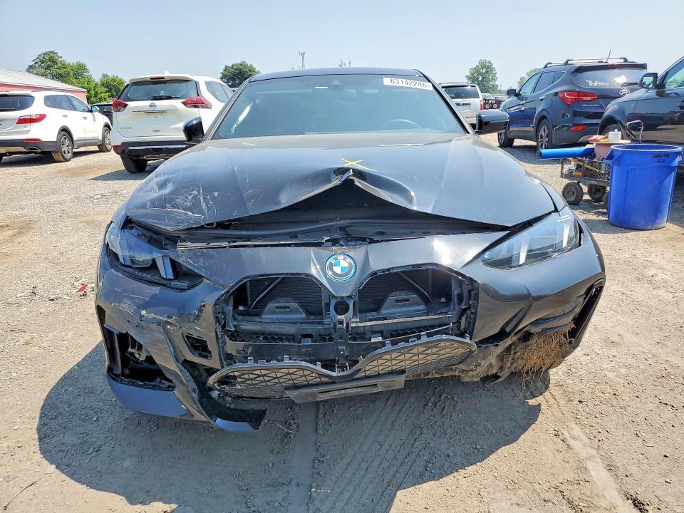 2025 BMW I4 XDRIVE 40 — Фото 5 из 12