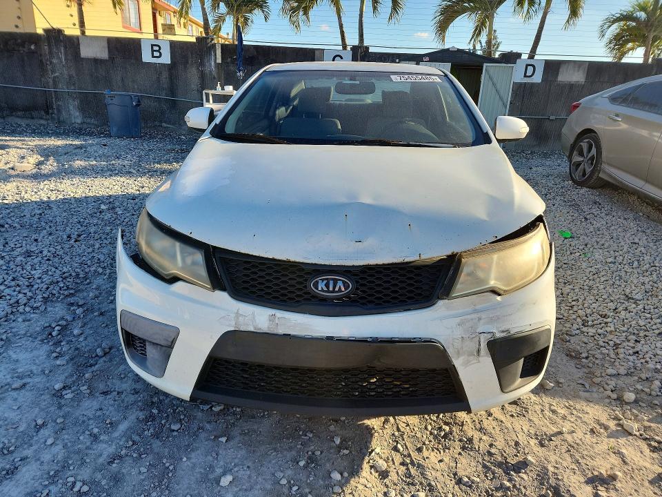 KNAFU6A21A5120201 2010 KIA FORTE KOUP photo no. 5