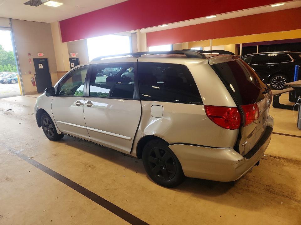 2007 TOYOTA SIENNA LE 7-PASSENGER — Фото 2 из 13