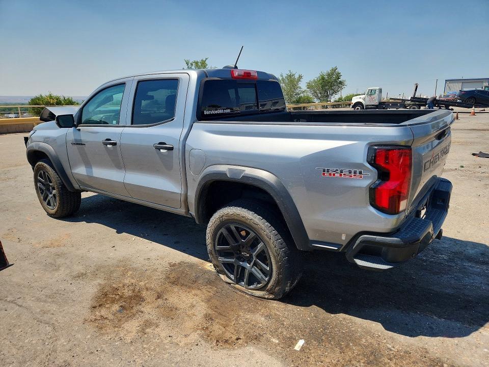 2025 CHEVROLET COLORADO TRAIL BOSS — Фото 2 из 12