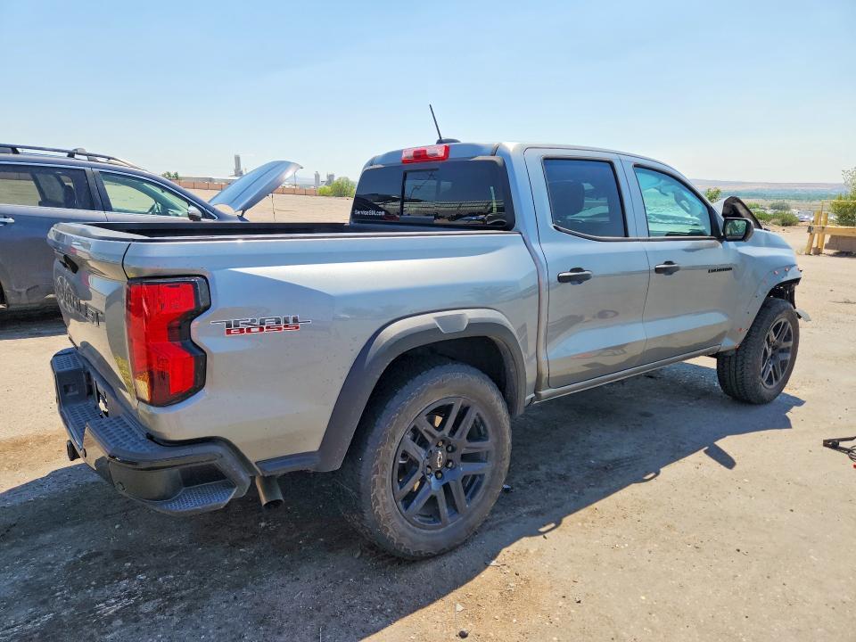 2025 CHEVROLET COLORADO TRAIL BOSS — Фото 3 из 12