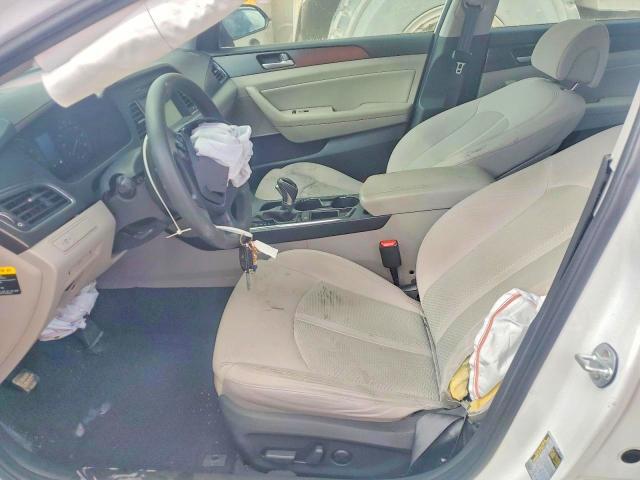 2017 HYUNDAI SONATA SPORT — Фото 7 из 13