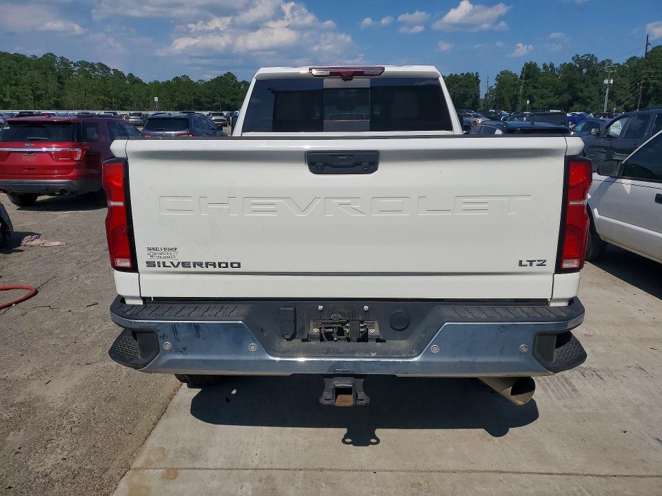2025 CHEVROLET SILVERADO K2500 HEAVY DUTY LTZ — Фото 6 из 12