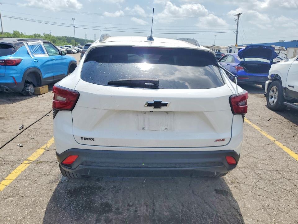 2025 CHEVROLET TRAX 2RS — Фото 6 из 14