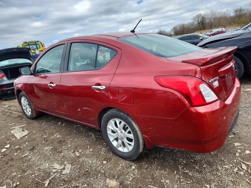 2016 NISSAN VERSA 1.6 SV — Фото 2 из 12
