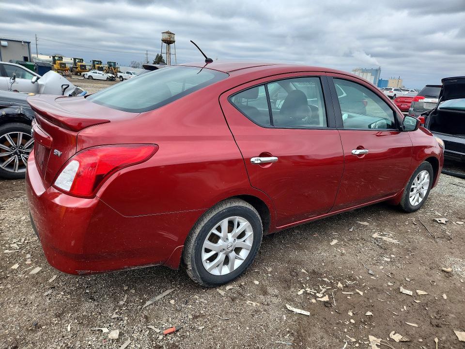 2016 NISSAN VERSA 1.6 SV — Фото 3 из 12