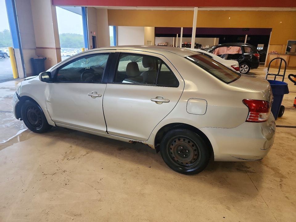 2007 TOYOTA YARIS BASE — Фото 2 из 12