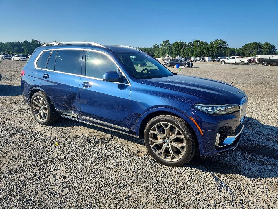 2021 BMW X7 XDRIVE40I — Фото 4 из 13