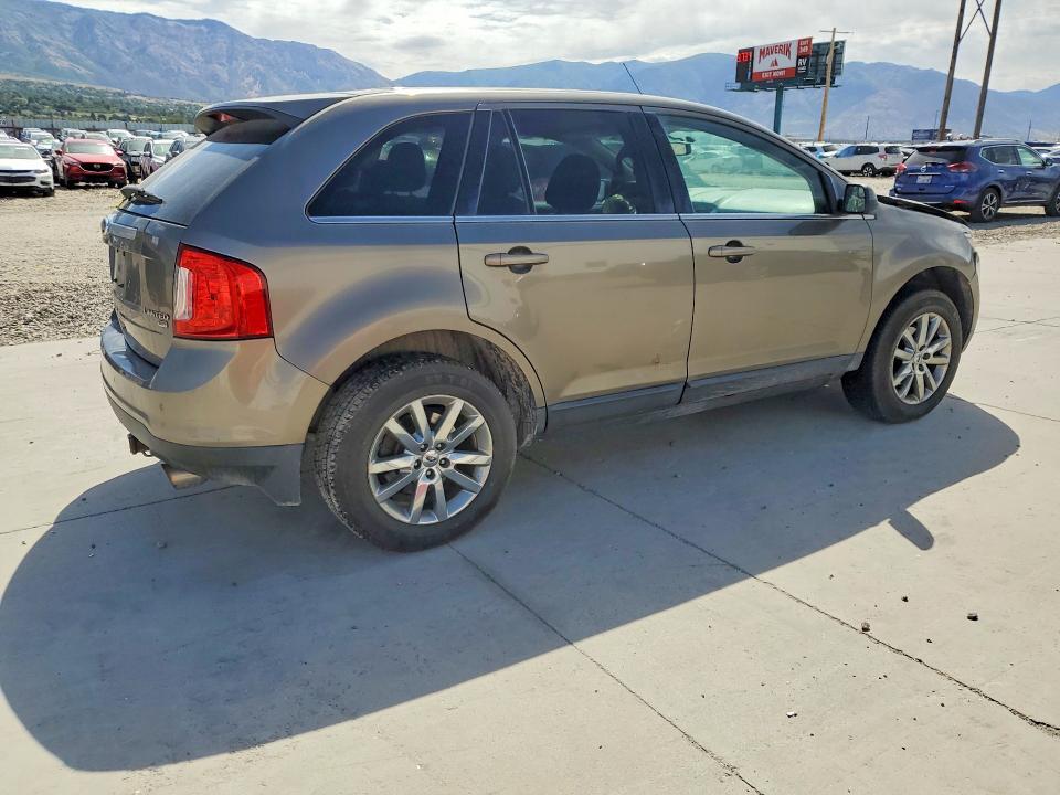 2FMDK4KCXDBC34785 2013 FORD EDGE photo no. 3