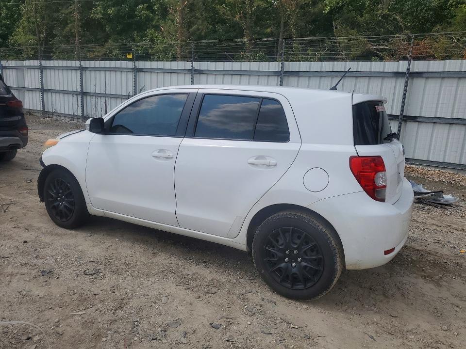 2010 TOYOTA SCION — Фото 2 из 13