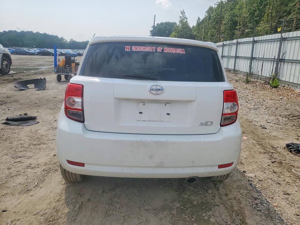 2010 TOYOTA SCION — Фото 6 из 13