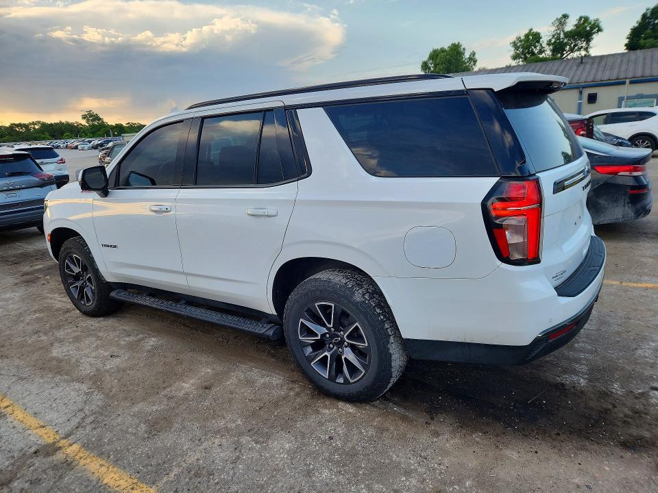 2021 CHEVROLET TAHOE K1500 Z71 — Фото 2 из 13