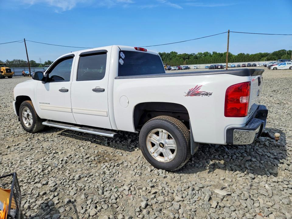 2011 CHEVROLET SILVERADO K1500 LT — Фото 2 из 13