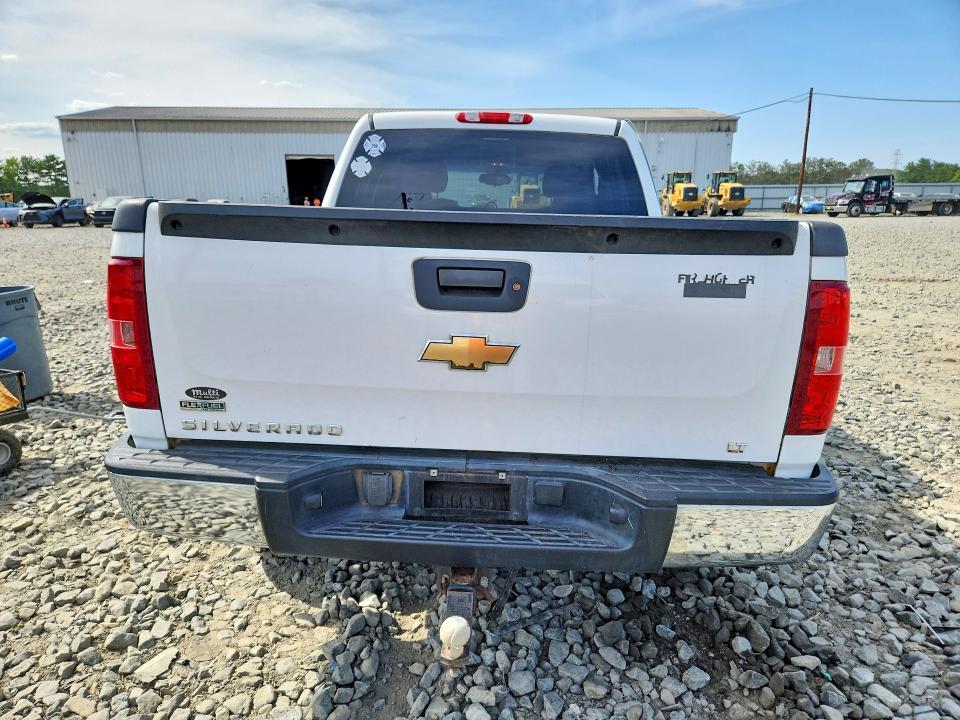 2011 CHEVROLET SILVERADO K1500 LT — Фото 6 из 13