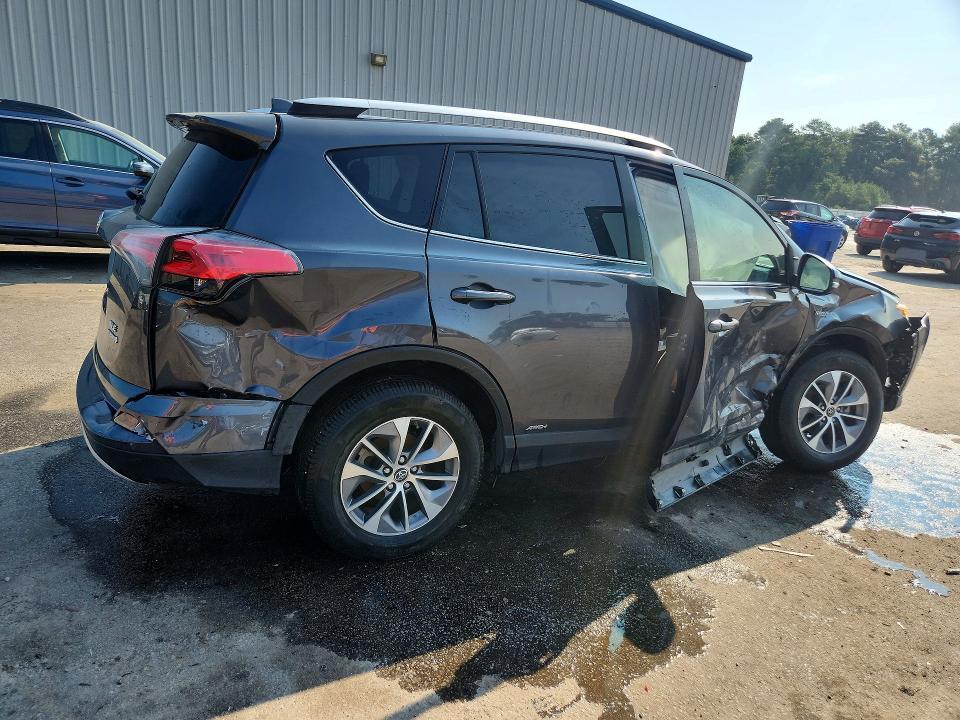 2016 TOYOTA RAV4 HV XLE — Фото 3 из 13