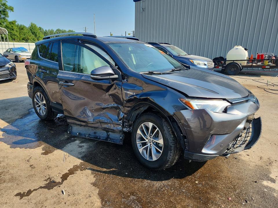 2016 TOYOTA RAV4 HV XLE — Фото 4 из 13