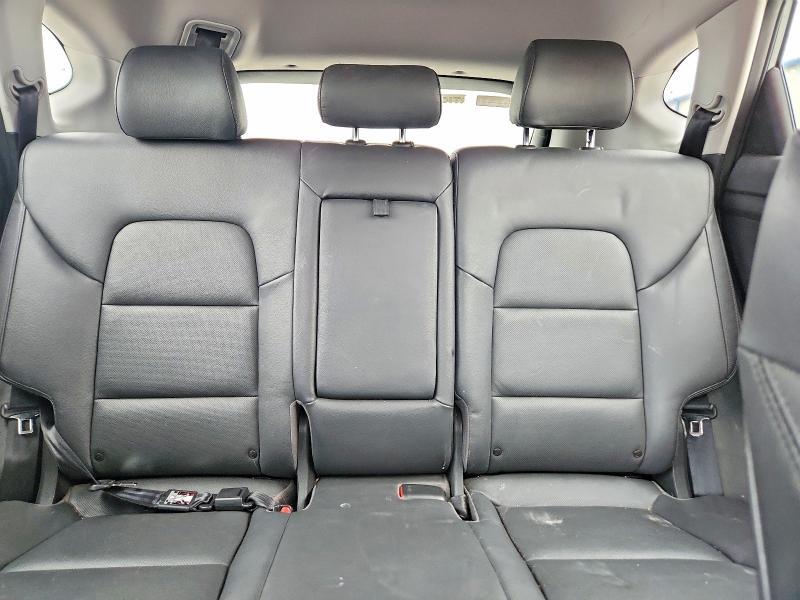 2017 HYUNDAI TUCSON SE PLUS — Фото 10 из 14