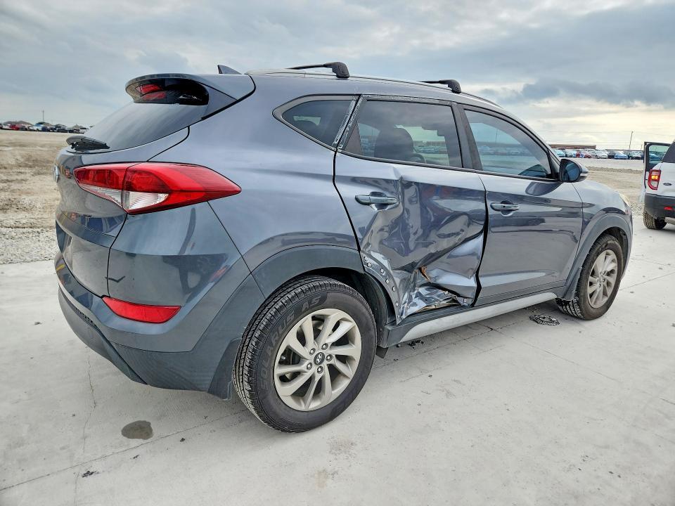 2017 HYUNDAI TUCSON SE PLUS — Фото 3 из 14