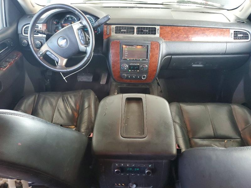 1GNSKBE05BR259435 2011 CHEVROLET TAHOE photo no. 8