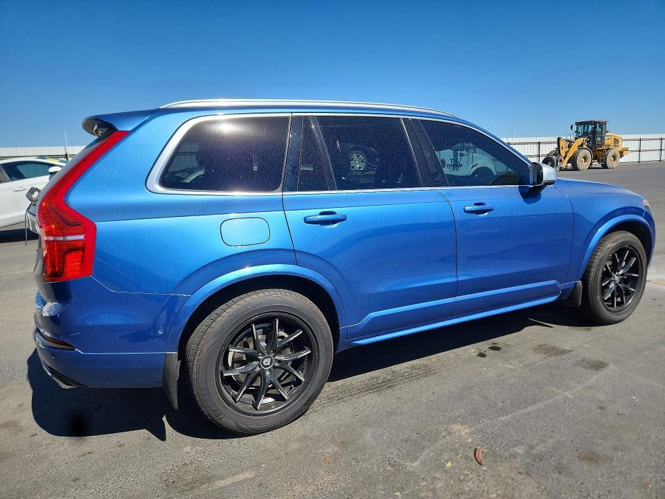 2016 VOLVO XC90 T6 — Фото 3 из 13