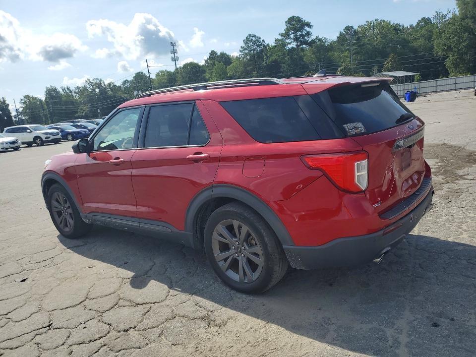 2021 FORD EXPLORER XLT — Фото 2 из 13