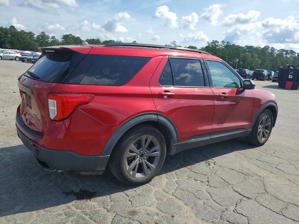 2021 FORD EXPLORER XLT — Фото 3 из 13