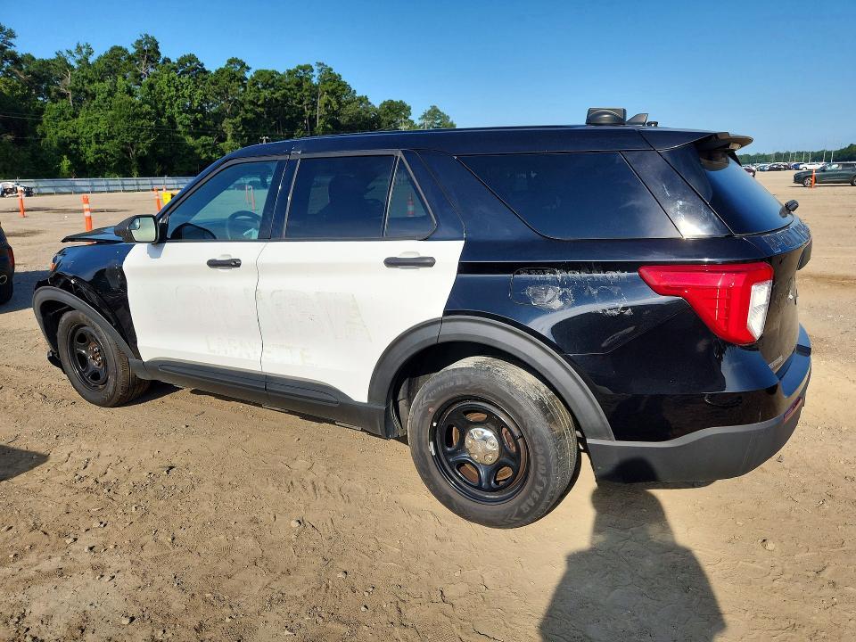 1FM5K8AB7MGC02048 2021 FORD EXPLORER photo no. 2