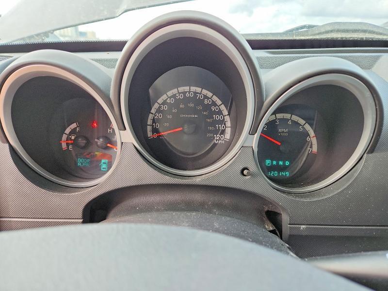 2011 DODGE NITRO SXT — Фото 9 из 13