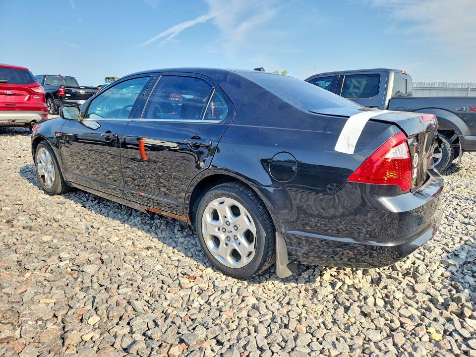 3FAHP0HAXBR218581 2011 FORD FUSION photo no. 2