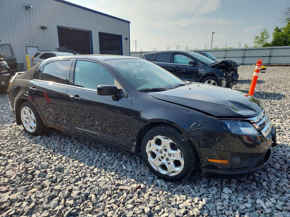 3FAHP0HAXBR218581 2011 FORD FUSION photo no. 4