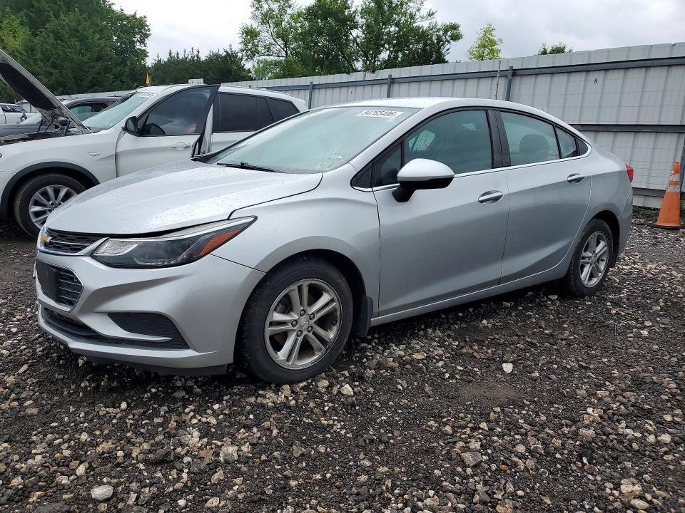 2017 CHEVROLET CRUZE LT