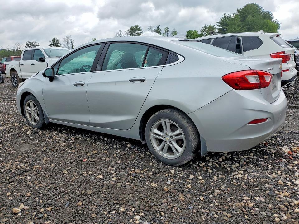 2017 CHEVROLET CRUZE LT — Фото 2 из 12
