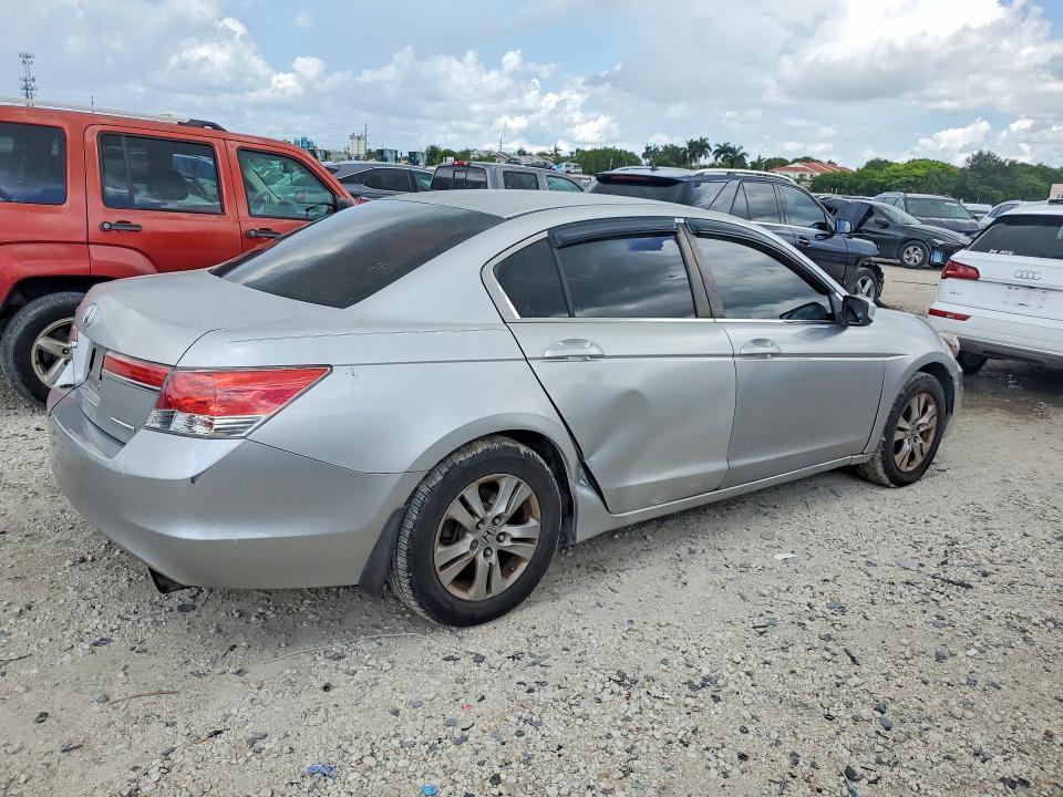 1HGCP2F64BA025711 2011 HONDA ACCORD photo no. 3