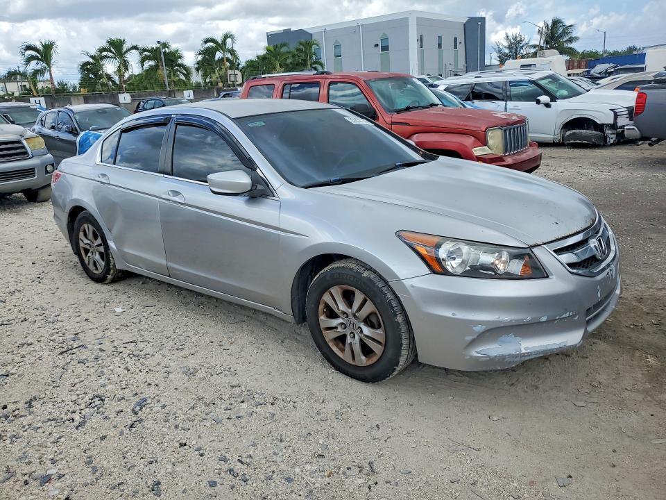 1HGCP2F64BA025711 2011 HONDA ACCORD photo no. 4