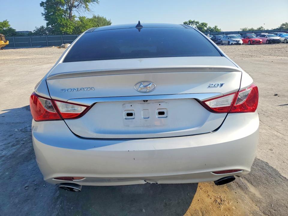 2013 HYUNDAI SONATA LIMITED 2.0T — Фото 6 из 12