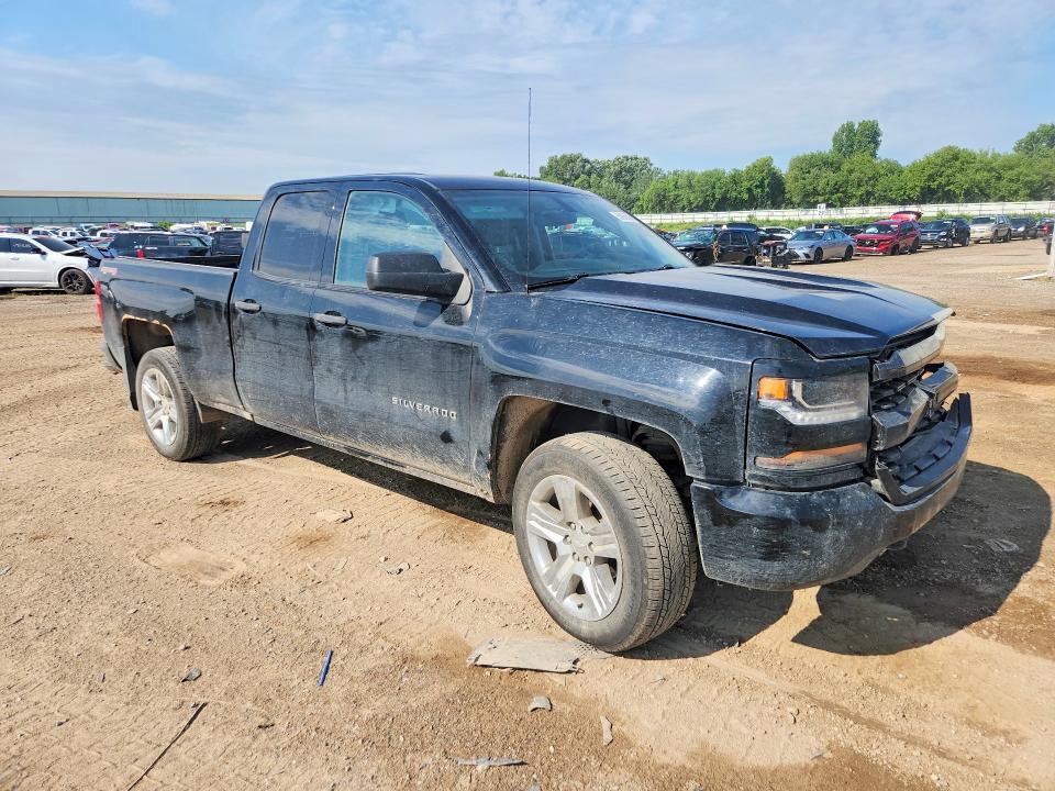 1GCVKPEC5HZ149278 2017 CHEVROLET SILVERADO photo no. 4