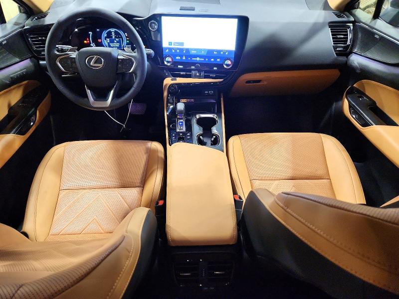 2025 LEXUS NX 450H+ BASE — Фото 8 из 13