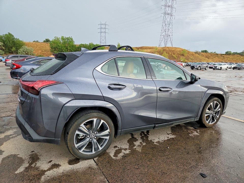 2025 LEXUS UX 300H PREMIUM — Фото 3 из 13