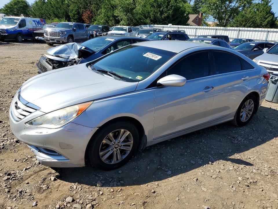 2011 HYUNDAI SONATA GLS