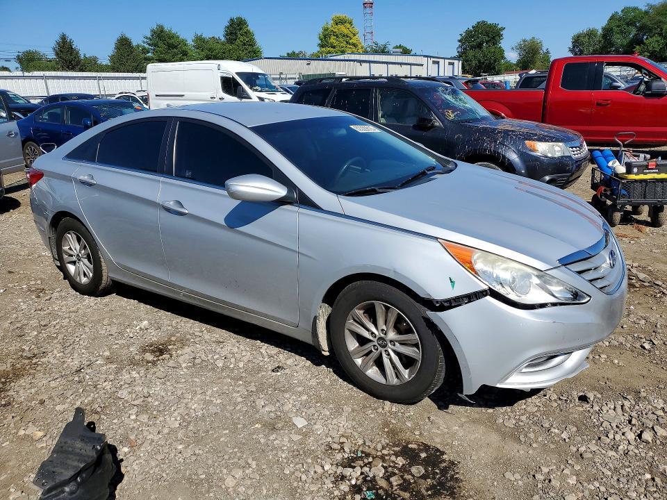 2011 HYUNDAI SONATA GLS — Фото 4 из 12