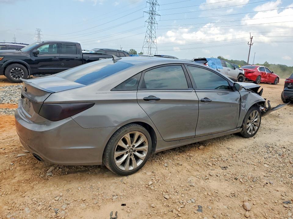 2011 HYUNDAI SONATA SE — Фото 3 из 12