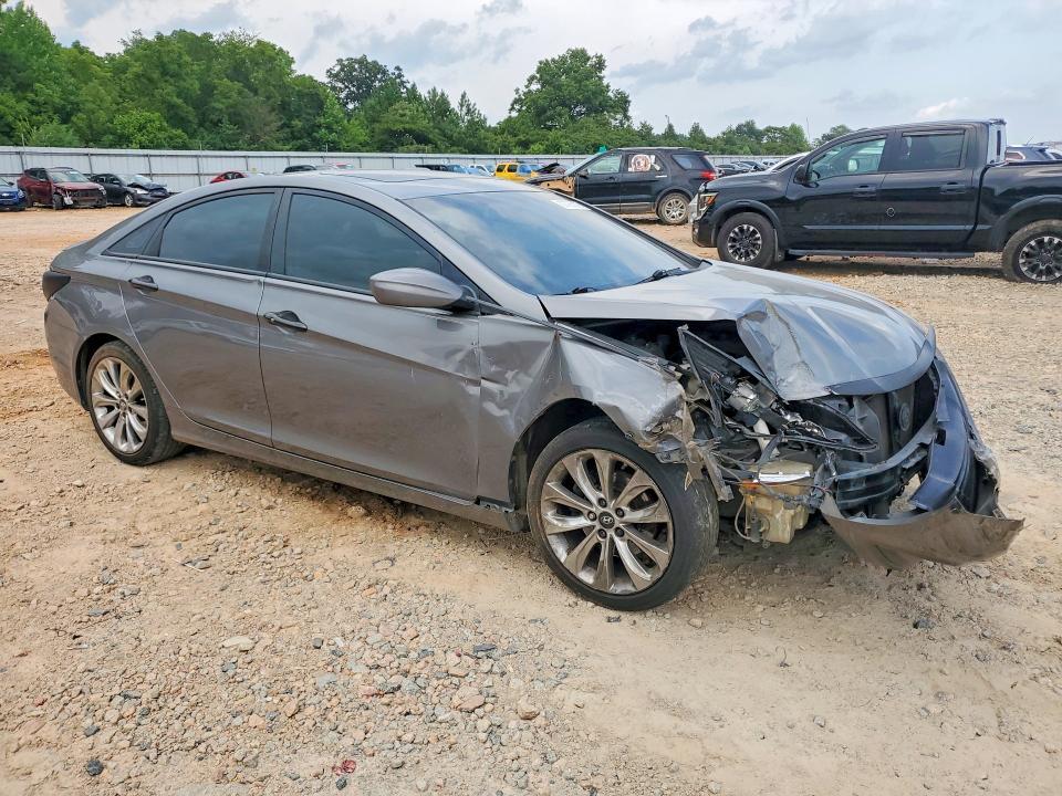 2011 HYUNDAI SONATA SE — Фото 4 из 12